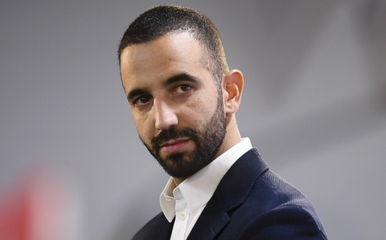 Rúben Amorim aponta dificuldades após um mês no United: 'Dois passos à frente e um para trás'