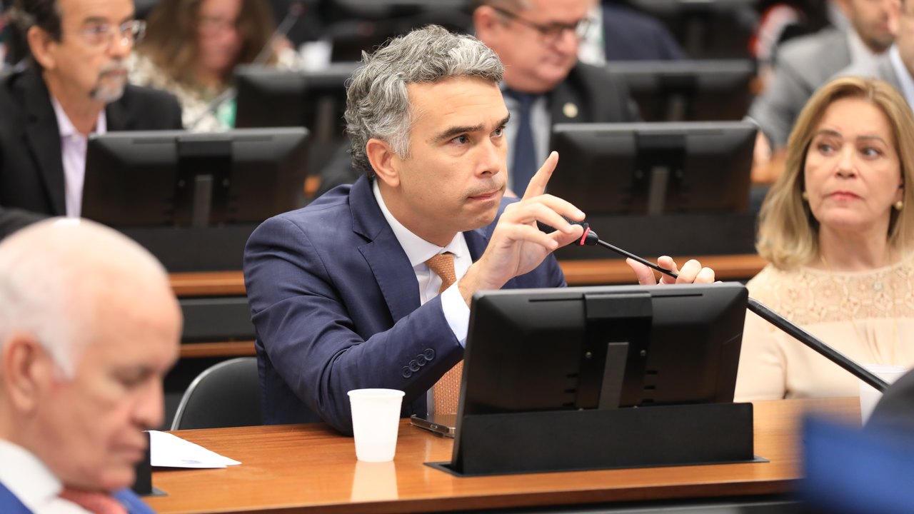 Vice-presidente da comissão de educação da câmara, Rafael Brito comemora a recomposição do orçamento para IF'S e universidades