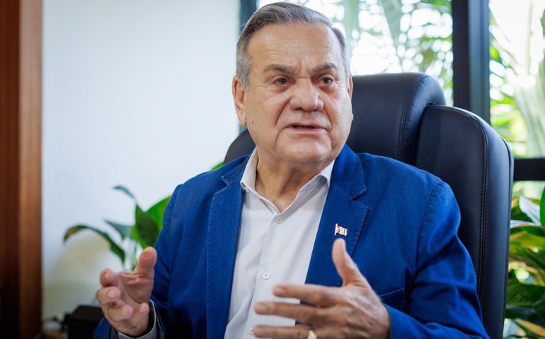 Ronaldo Lessa cumpre agenda oficial em Maceió como governador em exercício