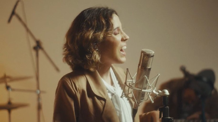 Conheça "Sessão Matiz": novo álbum da cantora alagoana LoreB; já disponível nas plataformas de música
