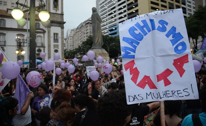 Dados do feminicídio são do relatório Violência contra Meninas e Mulheres do 1º semestre de 2022