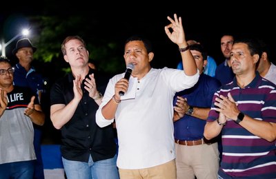 Prefeito Júlio Cézar entrega pontes da zona rural que foram destruídas por temporais, em Palmeira