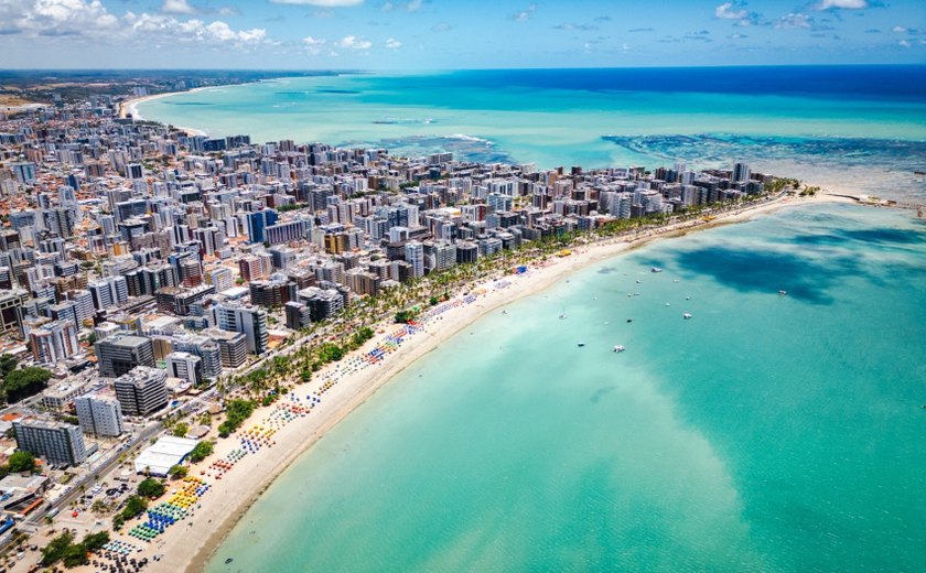 Verão em Maceió promete movimentar R$ 600 milhões e atrair turistas com atrações culturais e esportivas