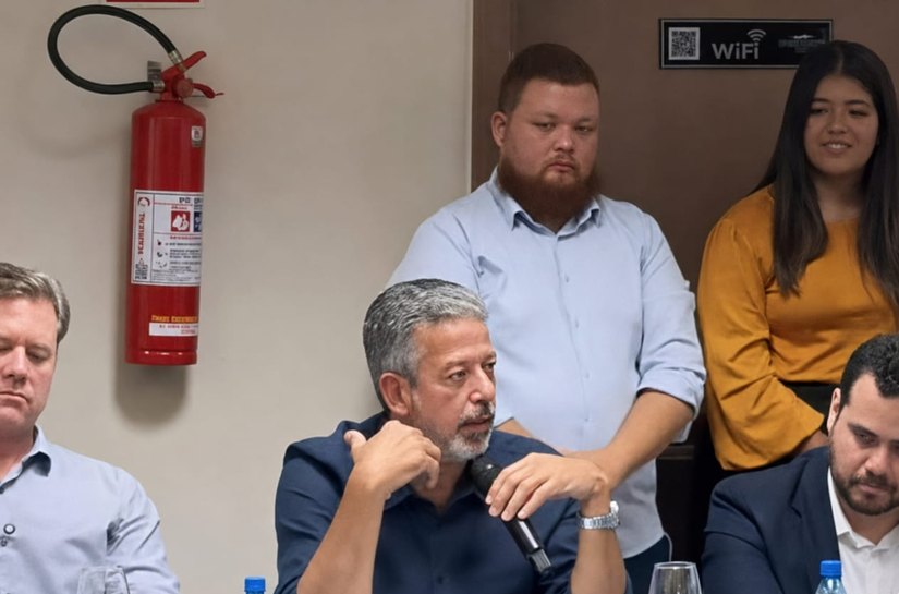Arthur Lira recebe entidades do trade turístico e reforça compromisso de ampliar investimentos em Alagoas