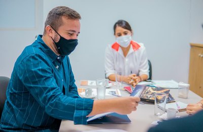 Prefeitura de Maceió assina Carta Compromisso com as Juventudes Brasileiras