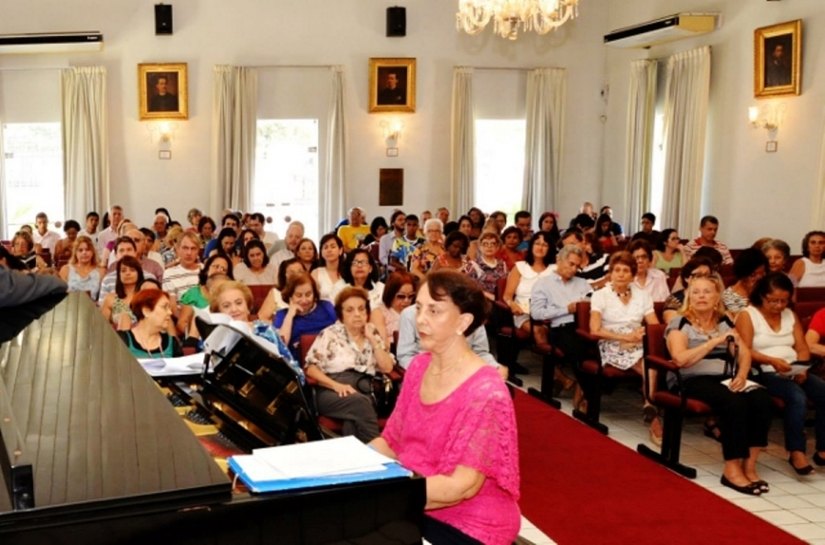 Imperdível! Concerto aos Domingos conta com dupla de tenor e piano