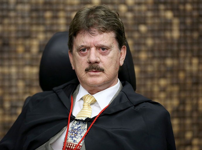 Desembargador Klever Loureiro assume Presidência da 2ª Câmara Cível