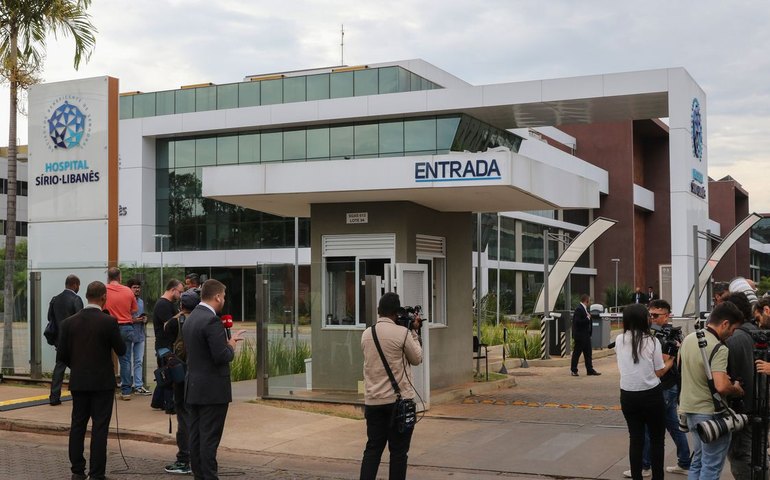 Lula passa por cirurgia em São Paulo para drenagem de hematoma
