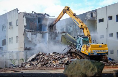 Resíduos de demolição para ampliação da Uncisal terão destino sustentável no Ecoparque Maceió