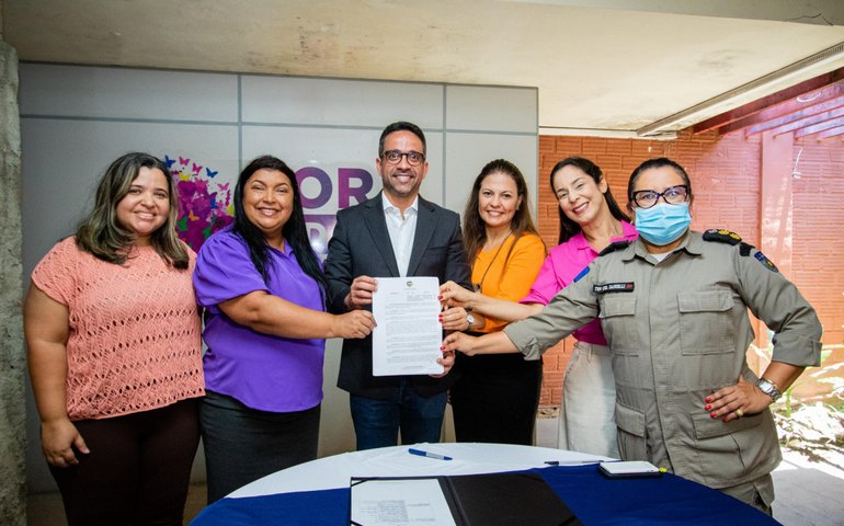 Governador assina decreto para criação da Rede Intersetorial de Enfrentamento e Monitoramento das Violências