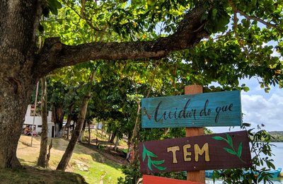 Orla dos Pescadores no Barro Vermelho ganha sinalização turística