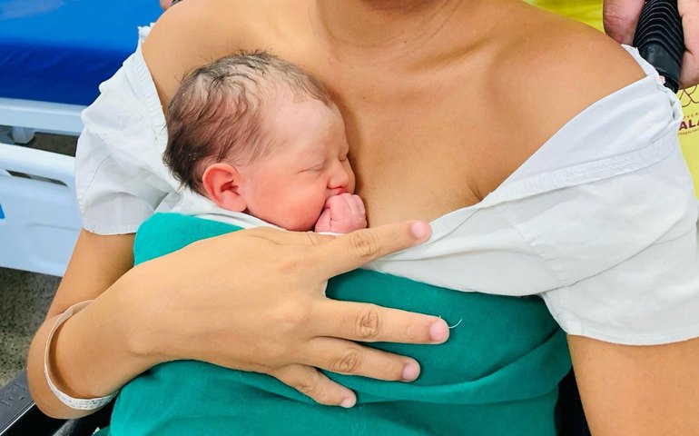 Hospital da Mulher utiliza Método Canguru na assistência aos bebês