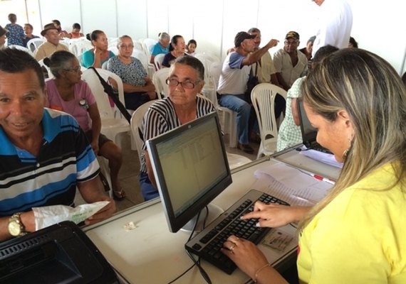 Universidade vence pregão para capacitar 3 mil operadores do Suas em Alagoas