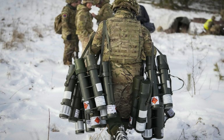 Reino Unido lança programa militar remunerado para jovens de até 25 anos