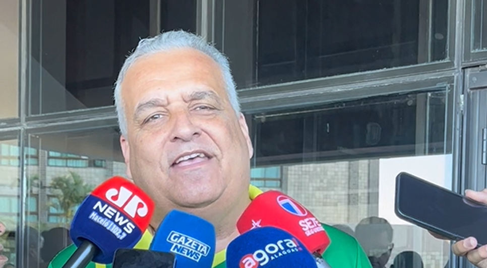Alfredo Gaspar concedeu entrevista coletiva antes de evento com lideranças políticas do interior alagoano