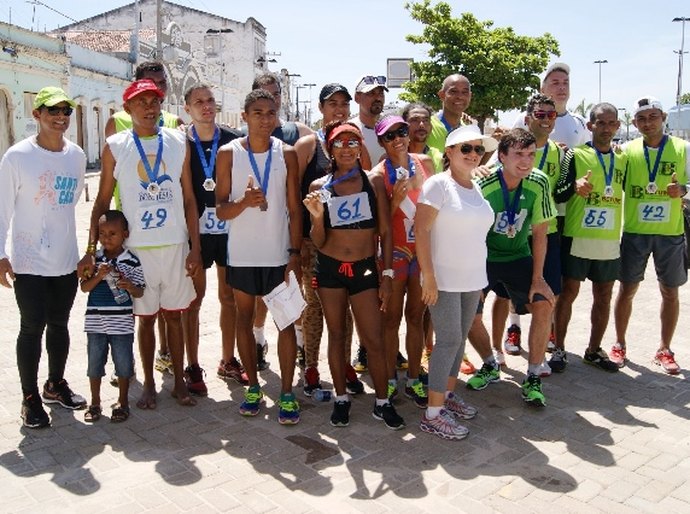 Corrida do Bom Jesus de Penedo: 17 competidores cruzaram a linha de chegada