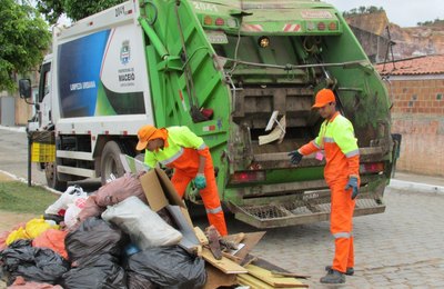 Slum cobra soluções para normalizar coleta domiciliar em Maceió