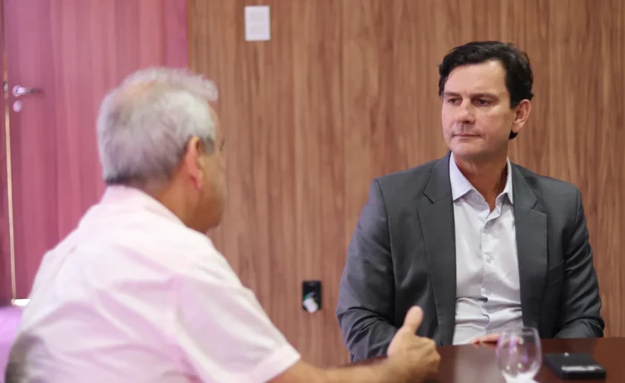AMA mobiliza prefeitos para reunião com TCE sobre preenchimento de índices
