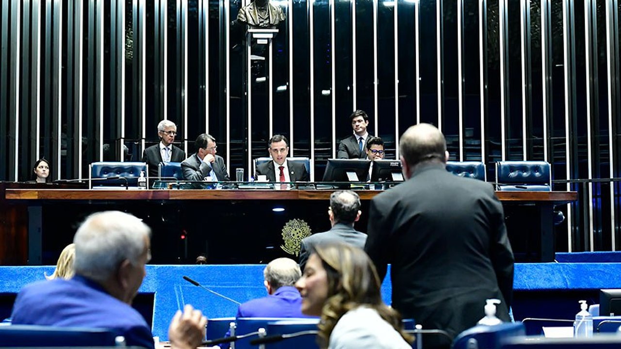 Aprovado fim do ICMS para trânsito interestadual de produto da mesma empresa
