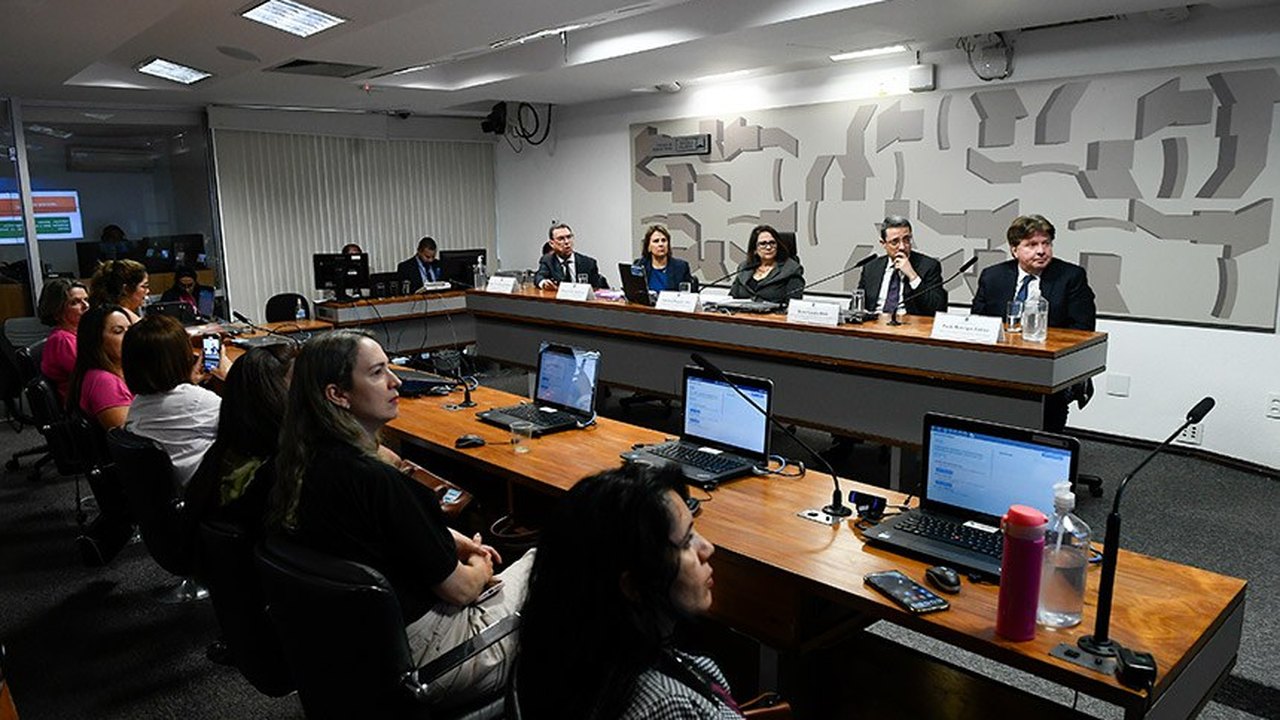 Comissão do Senado aprova nomes para Aneel e ANP com apenas 1 voto contrário