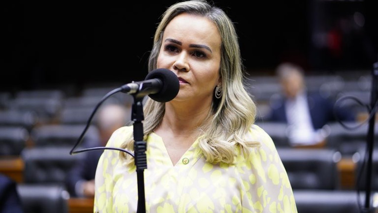 Comissão de Turismo ouve ministra Daniela Carneiro sobre prioridades da pasta