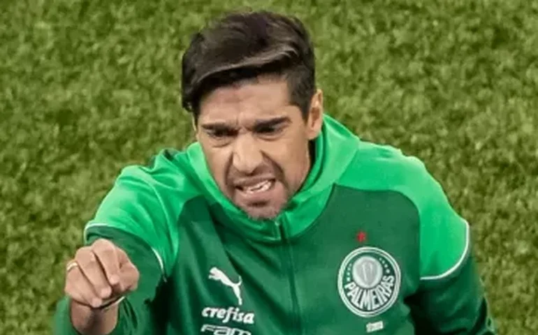 Abel valoriza equilíbrio mental e destaca vitória do Palmeiras como 'da responsabilidade'