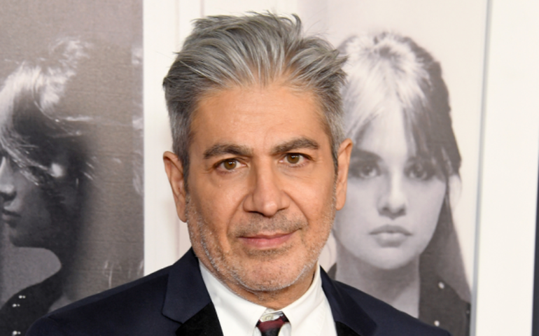 Atriz expõe, em documentário, como celebridades podem ser vulneráveis