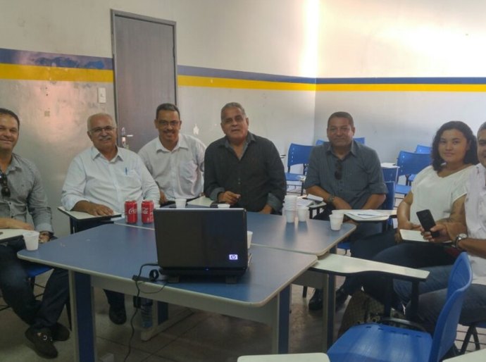 Em Maceió, Teófilo conhece projeto para Sistema de Transporte Público