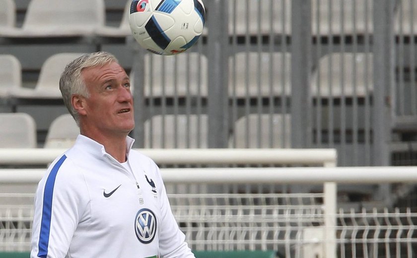 Federação Francesa de Futebol garante permanência de Deschamps até a Copa de 2022