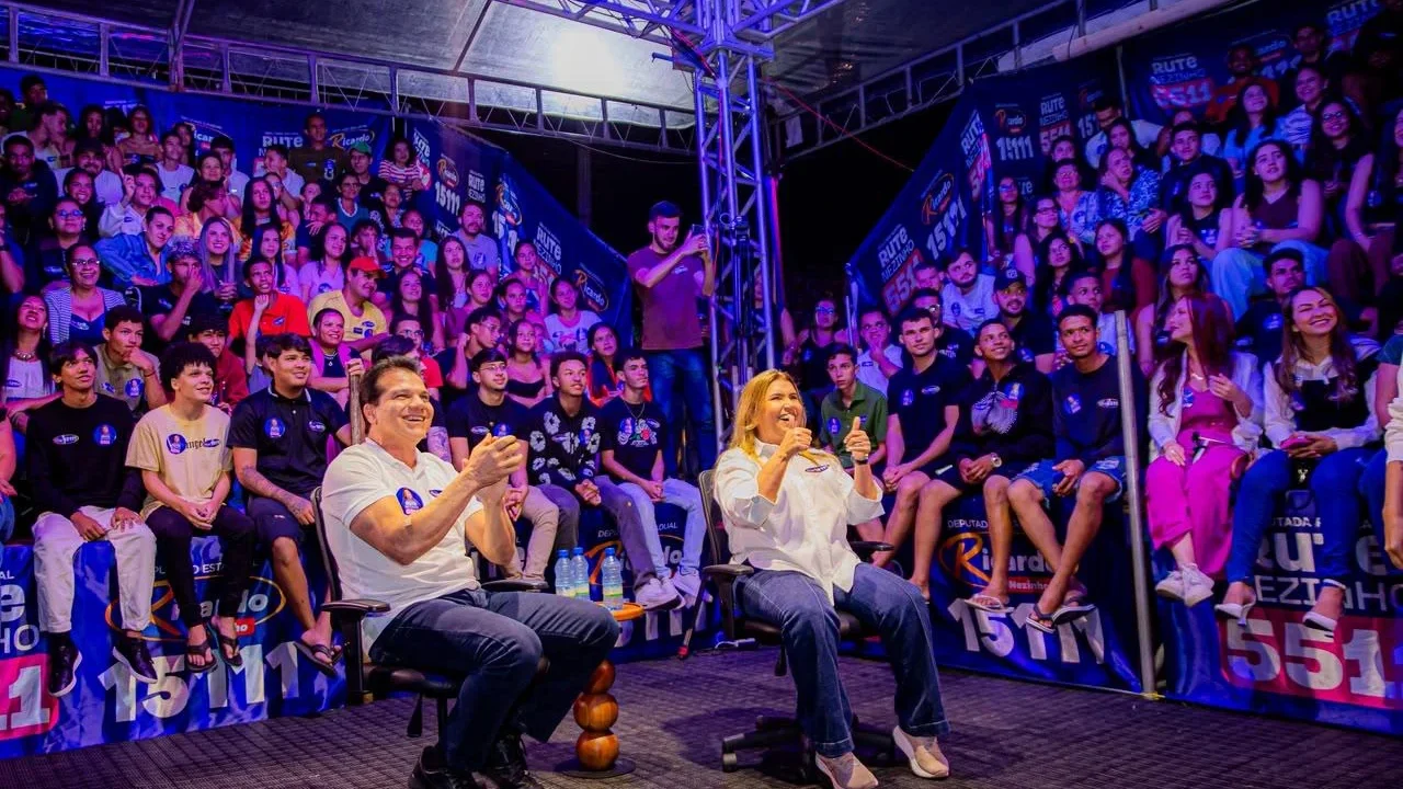 Encontro de jovens com Rute e Ricardo Nezinho discute propostas e fortalece a participação política