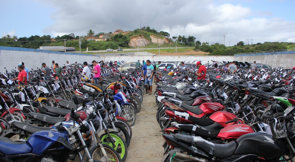 DETRAN LEILÃO
