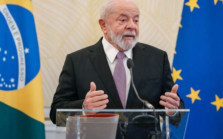 Lula lamenta morte de Luis Fernando Verissimo e enaltece defesa da democracia