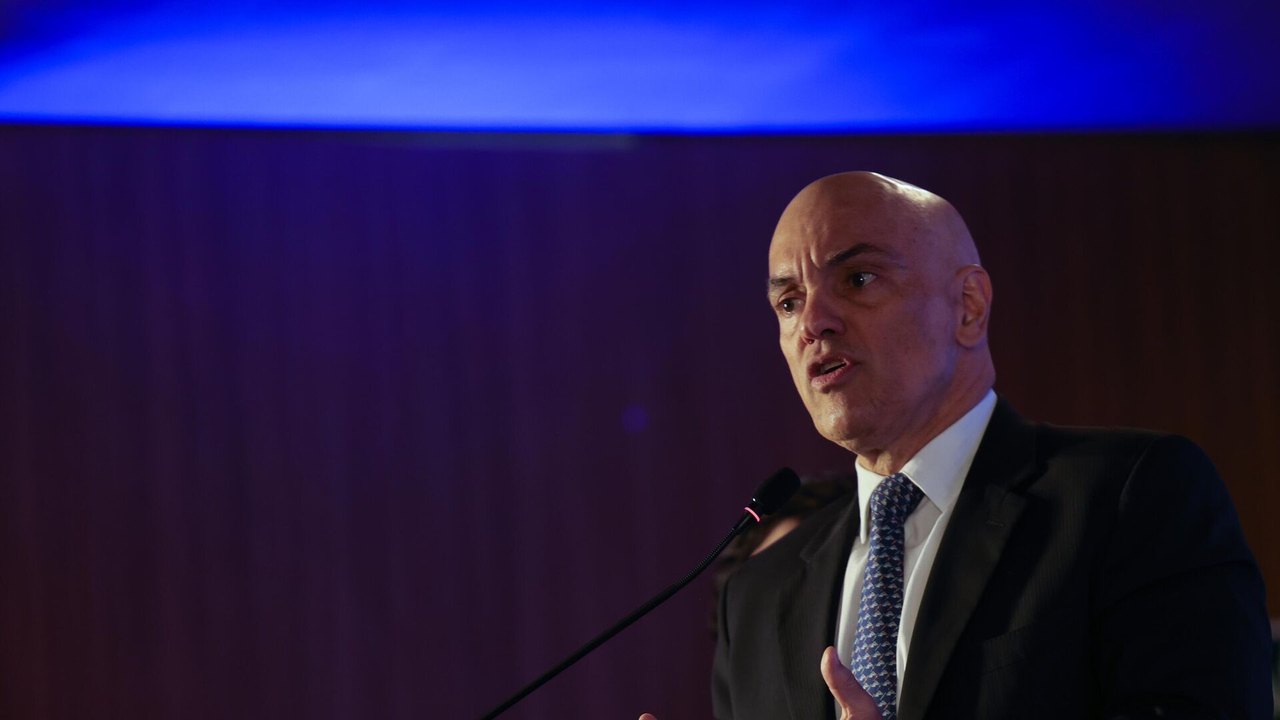 Morais vai contra entendimento da PGR e autoriza prisão domiciliar para condenado pelo 8 de janeiro