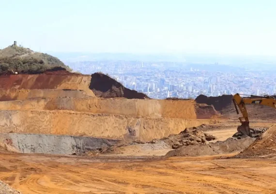 Justiça mineira suspende atividades de mineradora na Serra do Curral