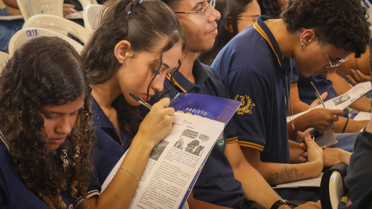 Estudantes da rede estadual já podem solicitar isenção da taxa do Enem 2026