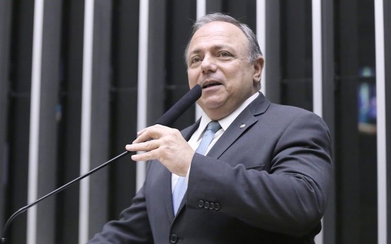 Deputados da oposição dizem que operação policial no Rio foi necessária