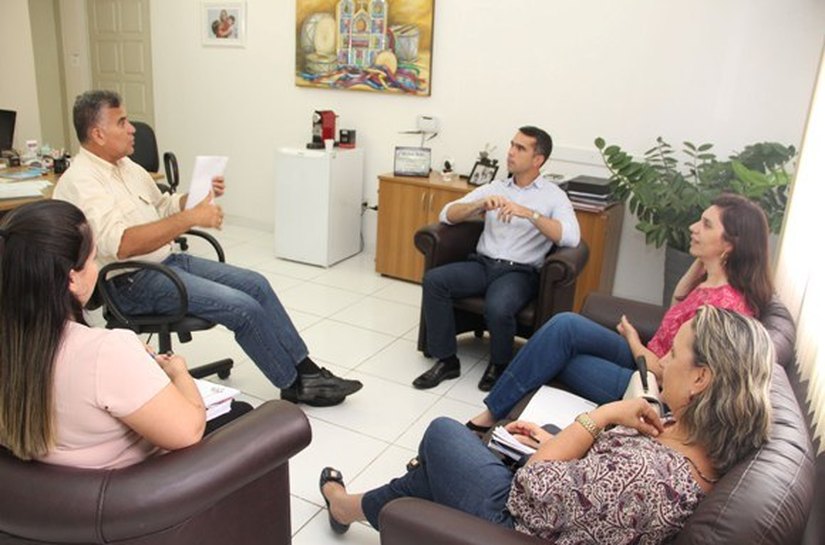 Secretário Rafael Brito discute nova abordagem para Programa Amigo Trabalhador