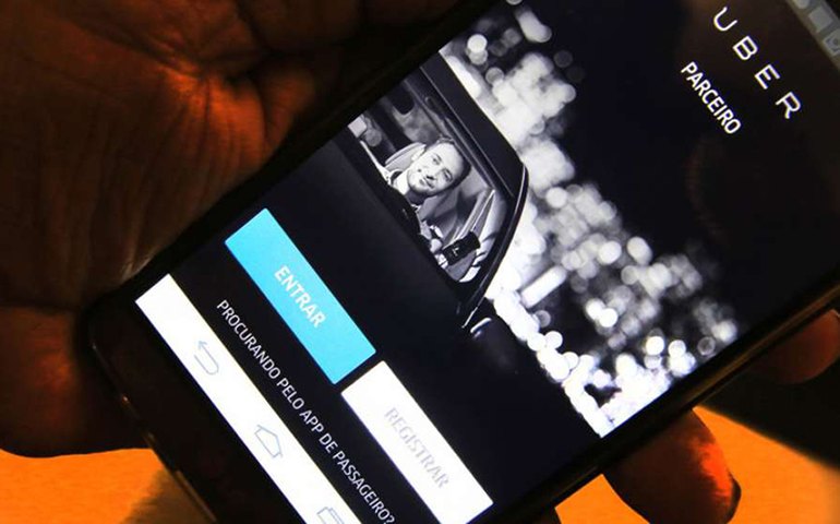 &#8220;Uber do governo&#8221; começa a funcionar em janeiro de 2017