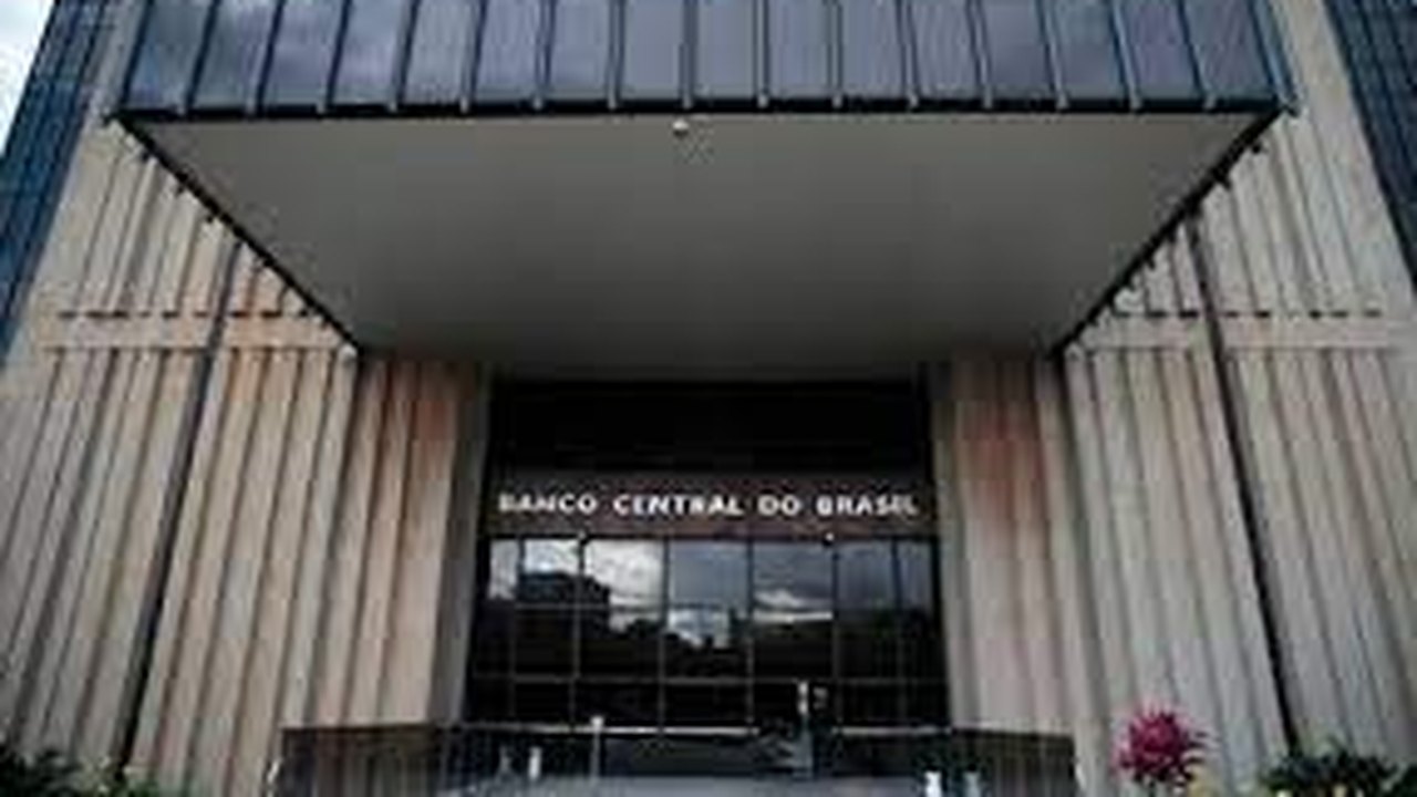 Lula: discordo da política do Banco Central; não concordo com juro a 13,75%