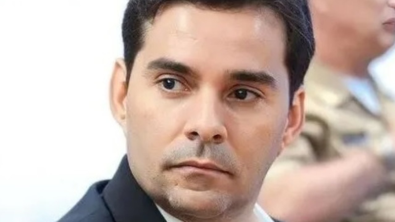 Vereador anuncia rompimento com Dantas, critica Vitor Pereira e se mantém no MDB