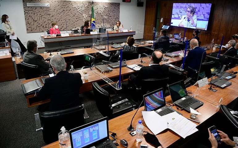 Reunião da CRE é cancelada
