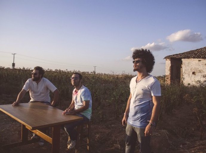 Banda arapiraquense lança a primeira música de 2016