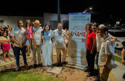 Luciano Barbosa inaugura praça modernizada no Cavaco e reforça espaços de convivência urbana