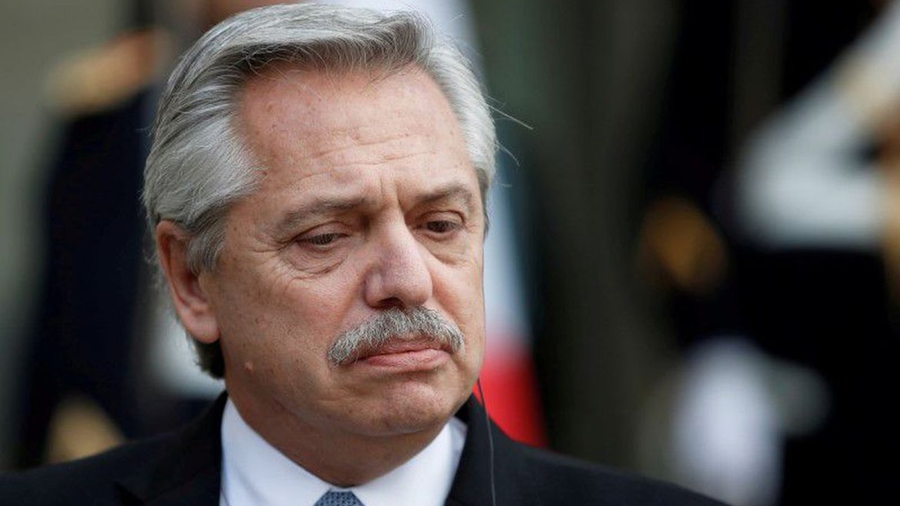 Ministério Público argentino pede indiciamento de Fernández por agressão à ex-mulher