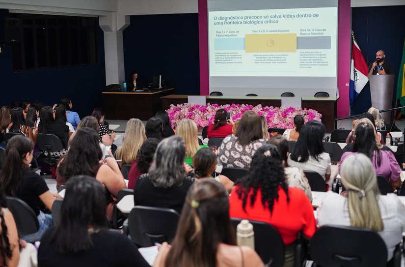 Sesau promove Seminário Estadual de Triagem Neonatal para fortalecer diagnóstico precoce em recém-nascidos
