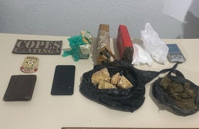 Polícia Civil preende homem e apreende drogas em Olho d'Água das Flores