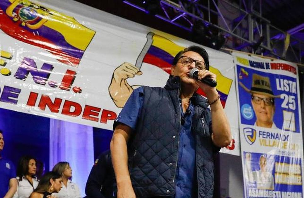Candidato à presidência é morto a tiros após realizar comício no Equador; VÍDEO