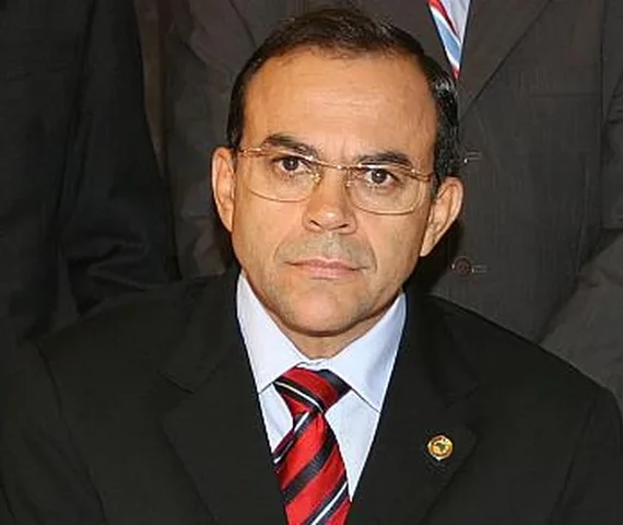 Ex-deputado Gilvan Barros assume comando da Saúde em Maceió após ruptura política de JHC