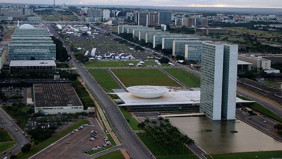 Governo Federal define expediente nos dias de jogos da seleção