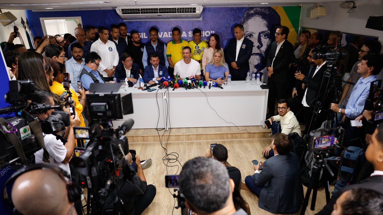 Douglas Ruas critica judicialização da eleição e se declara governador